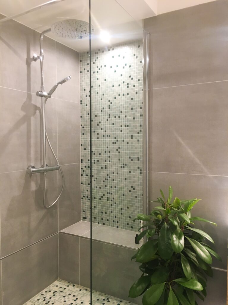 B98C7D26-9CAE-41EE-8406-6B4F968119AC